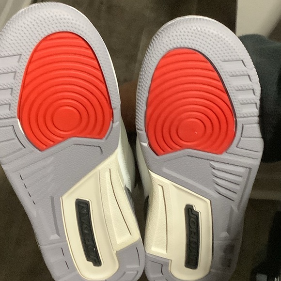 AIR JORDAN 3 RETRO CEMENT GREY NWT OG All size 7y-8.5w - Picture 10 of 11